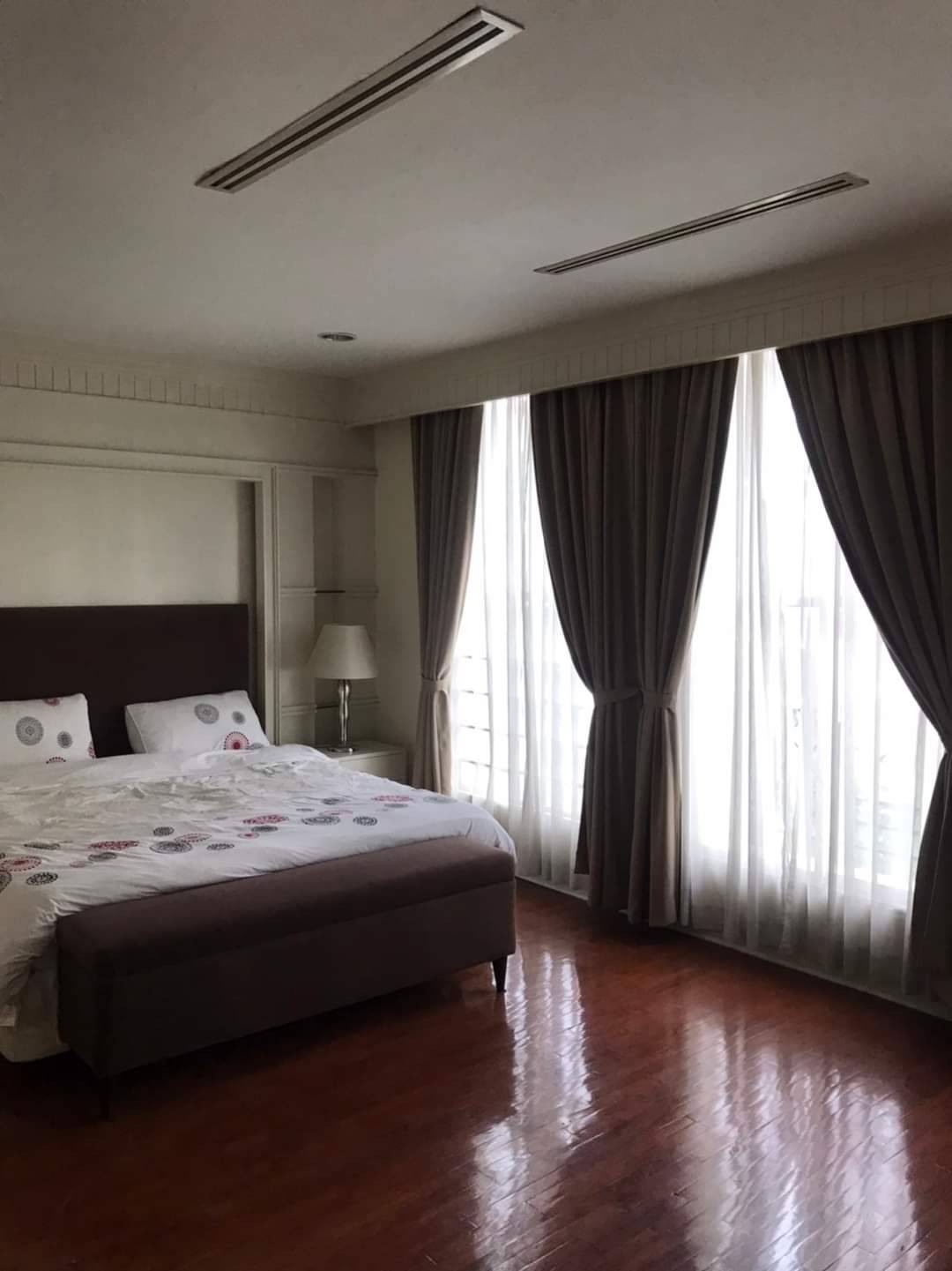 รหัสทรัพย์ R2872 ขาย ทาวน์โฮม 4ชั้น โครงการ บ้านกลางกรุง ทองหล่อ สไตล์อังกฤษใจกลางเมือง