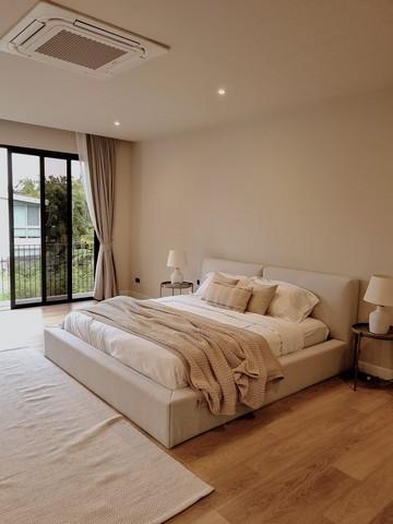 ให้เช่าบ้านเดี่ยว3ชั้น350 ตรม. ย่านสุขุมวิท71 ปรีดีพนมยงค์ 14 หลังมุม Fully Furnished