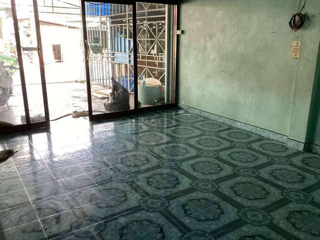 ขายอาคารพาณิชย์ ตึก4คูหา2ชั้นครึ่ง 65ตรว.  ต.ดอนไก่ดี อ.กระทุ่มแบน จ.สมุทรสาคร   ZW270