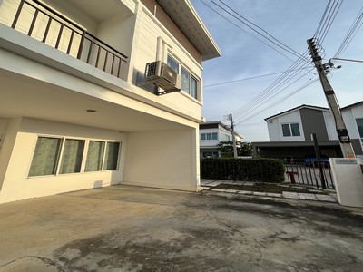 ขายถูกมาก!! ทาวน์โฮม 2 ชั้น หมู่บ้านร่มไม้ โรจนะ (Baan Rom Mai Rojana) ตรงข้ามนิคมโรจนะ!!