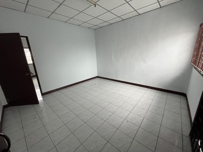 ปล่อยเช่าราคาถูกที่สุด!! ตึกแถว 4 ชั้น ถนนเพชรเกษม ซอยสนามมวยอ้อมน้อย (เวทีมวยสยามอ้อมน้อย) หมู่บ้านดำรงวิลล่า เหมาะทำกิจการ