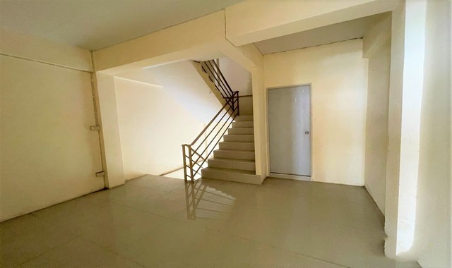 ขายอาคารพาณิชย์  อำเภอกระทุ่มแบน  สมุทรสาคร (PKK04-05838)