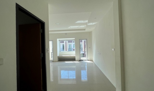 ขายอาคารพาณิชย์  หมู่บ้านทองเพลส  ราชบุรี (PKK04-05958)