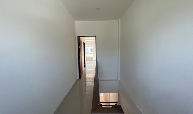 ขายอาคารพาณิชย์  หมู่บ้านทองเพลส  ราชบุรี (PKK04-05958)