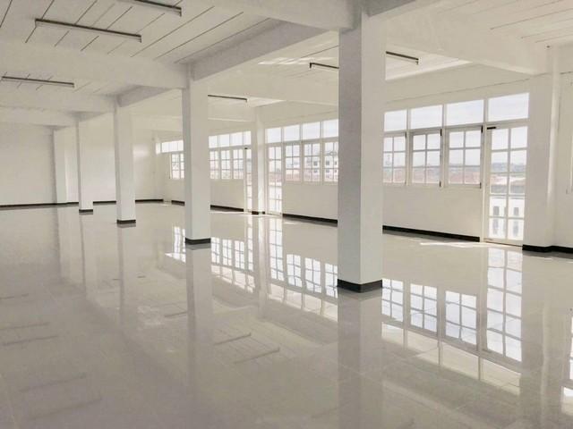 ให้เช่าอาคาร 3 ชั้น 5 คูหา พื้นที่ 510 ตรม. ย่านวชิรธรรมสาธิต สุขุมวิท 101 ใกล้วัดธรรมมงคล เหมาะทำคลังสินค้า ออฟฟิศ ใกล้ BTS ปุณณวิถี 