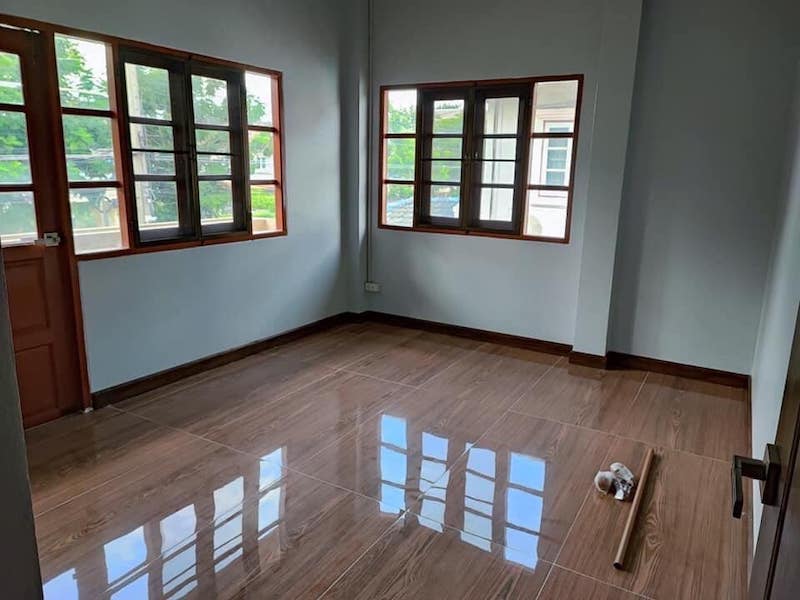 BH2477 ให้เช่าบ้านเดี่ยว 2ชั้น โครงการ มณีรินทร์ เลค แอนด์ ลากูน โซนบี ของ Property Perfect ใกล้ทางด่วนบางพูน  ตำบลบ้านกลาง