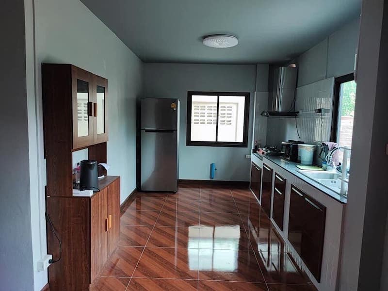 BH2477 ให้เช่าบ้านเดี่ยว 2ชั้น โครงการ มณีรินทร์ เลค แอนด์ ลากูน โซนบี ของ Property Perfect ใกล้ทางด่วนบางพูน  ตำบลบ้านกลาง