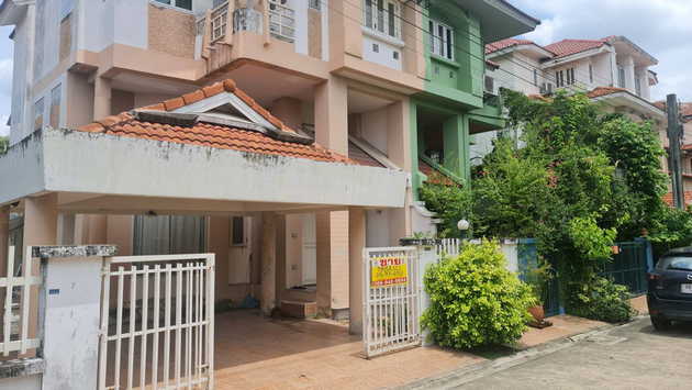 ขายบ้านแฝด หมู่บ้านซิตี้พาร์ค   แขวงสวนหลวง เขตสวนหลวง กรุงเทพมหานคร