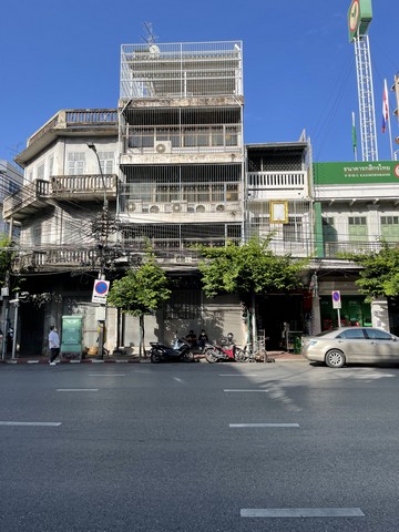 ให้เช่าอาคารพาณิชย์ 5 ชั้น ติดหน้าถนนเยาวราช ปากซอยเยาวราช 23 ใกล้ K bank ตรงข้าม โรงแรม Grand china