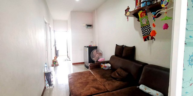 ID :  16538 ขายด่วน ทาวน์เฮ้าส์ เดอะ อีโค่ เรสซิเดนซ์ 2BR1Bathroom พื้นที่ 19 ตาราง-วา 0 ngan 0 RAI 980000 THB ใกล้ โครงการ เดอะ อีโค่ เรสซิเดนซ์ -The Eco Residence บางปะอิน อยุธยาอยู่ห่างจากถนนสายเอเชียเพียง 2 กม. เดินทางสะดวก (ทาวน์เฮ้าส์มือสอง) ถูกที่ส