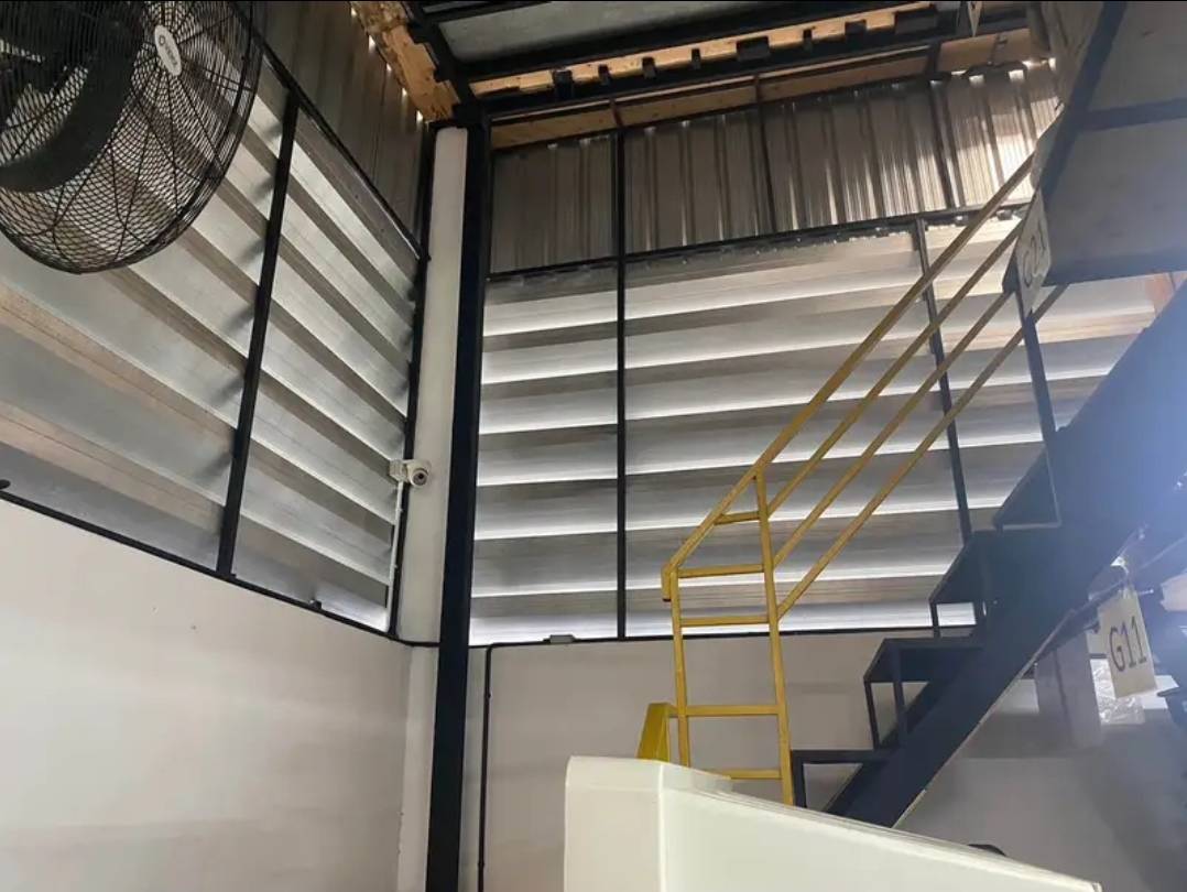 รหัสทรัพย์ R2875 ให้เช่าและขาย อาคาร 3ชั้น พร้อมโกดัง 2ชั้น ใกล้ เดอะมอลล์บางแคและบีทีเอส