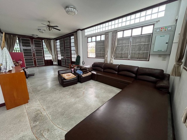 ขายด่วนที่ดินพร้อมสิ่งปลูกสร้าง 3-1-74 ไร่  ต.หนองเสือ อ.กุยบุรี จ.ประจวบคีรีขันธ์   ZW271