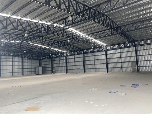 ให้เช่าโกดัง สร้างใหม่ ย่านลาดกระบัง ถนนพัฒนาชนบท 3 รปภ.24 ชั่วโมง