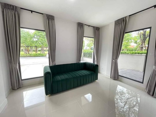 R2878 ให้เช่าบ้านเดี่ยว 3ชั้น  สไตล์วิวล่าหรู โครงการ บ้านกลางเมือง รามอินทรา 83  