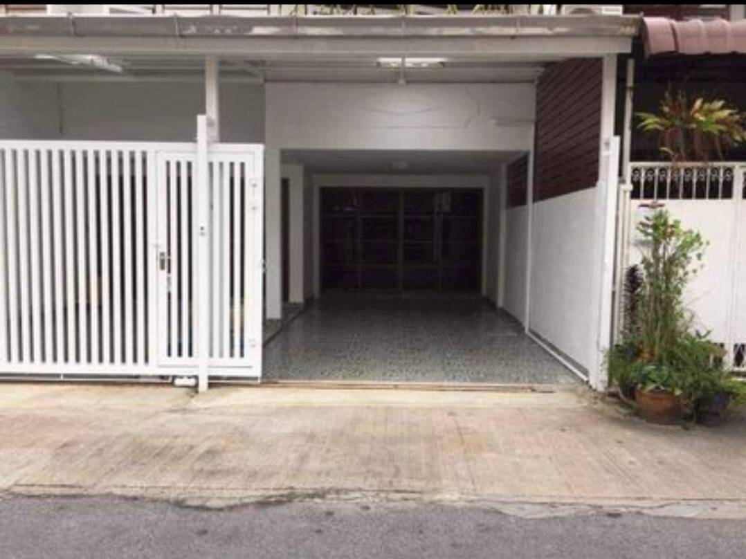 รหัสทรัพย์ R2879 ให้เช่า ทาวน์โฮม 2 ชั้น หมู่บ้านไทยวันดี ซอยวชิรธรรมสาธิต 57 เพิ่งรีโนเวทใหม่