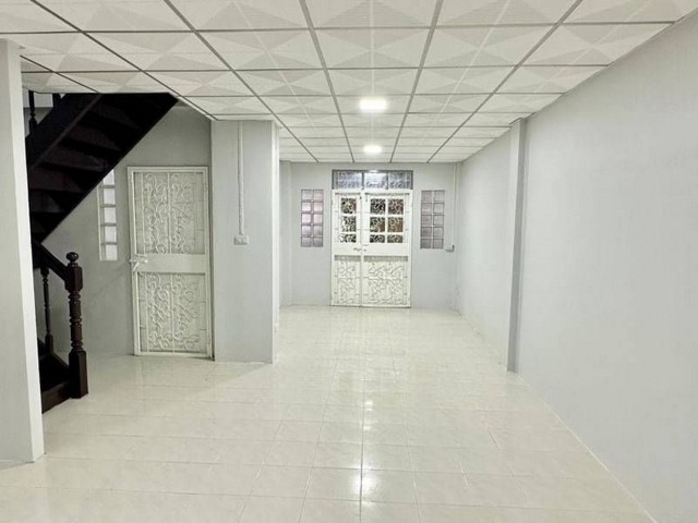 บัวทอง 4   บ้านพร้อมอยู่  บ้านกล้วย-ไทรน้อย ปรับปรุงใหม่  ราคาดีมาก
