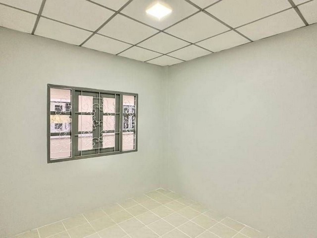 บัวทอง 4   บ้านพร้อมอยู่  บ้านกล้วย-ไทรน้อย ปรับปรุงใหม่  ราคาดีมาก