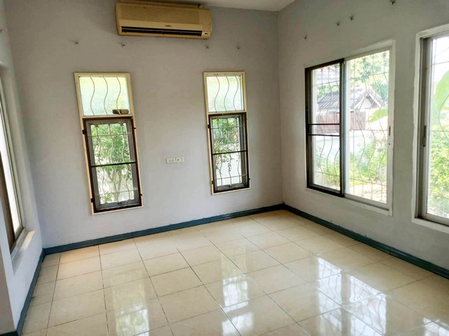 บ้าน วนาสิริ 0 RAI 0 ngan 68 Square Wah 3นอน 2950000 thb ไม่ไกลจาก ใกล้โรงเรียนสารสาสน์วิเทศราชพฤกษ์ วัดไพร่ฟ้า โรงเรียนสาธิตปทุม โรงพยาบาลปทุมธานี เทศบาลเมืองบางคูวัด เทสโก้โลตัสปทุมธานี การเดินทางสะดวก ใกล้แยกบางคูวัด การเดินทางสะดวก ใกล้ถนนบางคูวัด ถนน