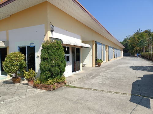 ขายที่ดินพร้อมกิจการห้องพักรายวัน 1-0-53.3 ไร่ ทำเลดี หน้ากว้าง 20 เมตร ลึก 89 เมตร พร้อมดำเนินกิจการ