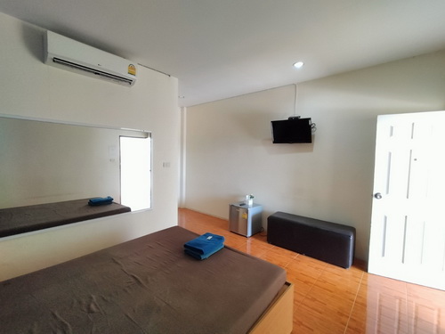 ขายที่ดินพร้อมกิจการห้องพักรายวัน 1-0-53.3 ไร่ ทำเลดี หน้ากว้าง 20 เมตร ลึก 89 เมตร พร้อมดำเนินกิจการ