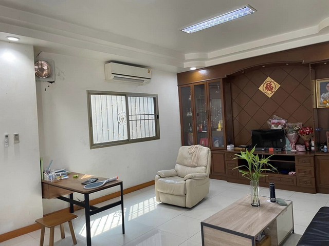 ให้เช่าโกดังโรงงานพร้อมออฟฟิศ เนื้อที่ 6 ไร่ พื้นที่โกดัง 4,300 ตารางเมตร มี รง 4 ซอยสวนส้ม หลังนิคมอุตสาหกรรมสมุทรสาคร  