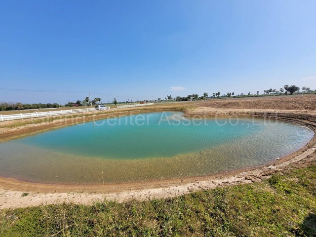 ขายที่แถวอู่ทอง สพรรณบุรี เหมาะกับเอาไว้ทำรีสอร์ทคาเฟ่