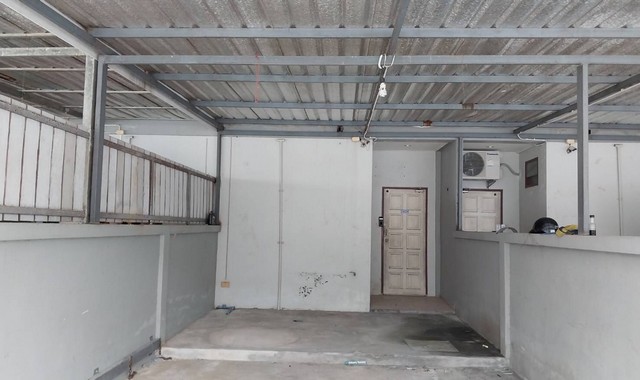 ขายอาคารพาณิชย์โครงการ ศรีทอง พาเลซ อำเภอเมืองสุราษฎร์ธานี จังหวัดสุราษฎร์ธานี PKK04-05916