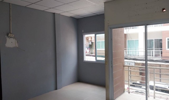 ขายอาคารพาณิชย์โครงการ ศรีทอง พาเลซ อำเภอเมืองสุราษฎร์ธานี จังหวัดสุราษฎร์ธานี PKK04-05916