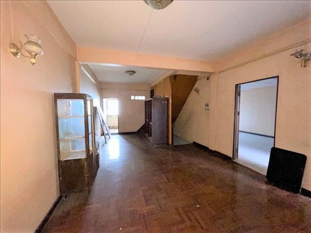 ขายอาคารพาณิชย์  อำเภอเมืองสมุทรสาคร  สมุทรสาคร  (PKK04-05746) 