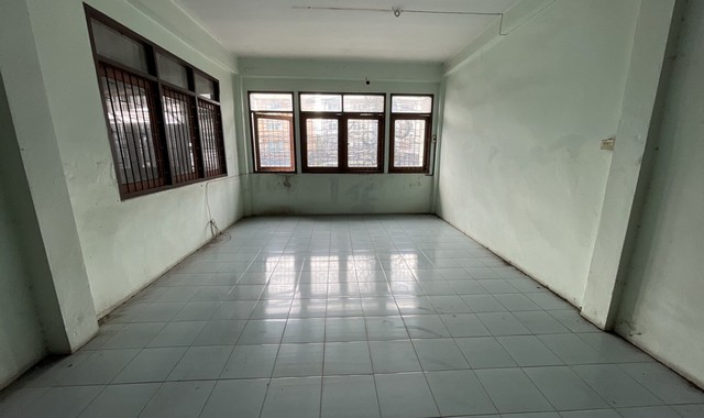 ขายอาคารพาณิชย์  อำเภอเมืองสมุทรสาคร  สมุทรสาคร (PKK04-05072)