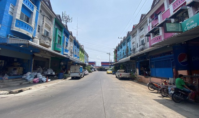 ขายอาคารพาณิชย์  หมู่บ้านเบญจวัลย์  สมุทรสาคร (PKK04-05029)
