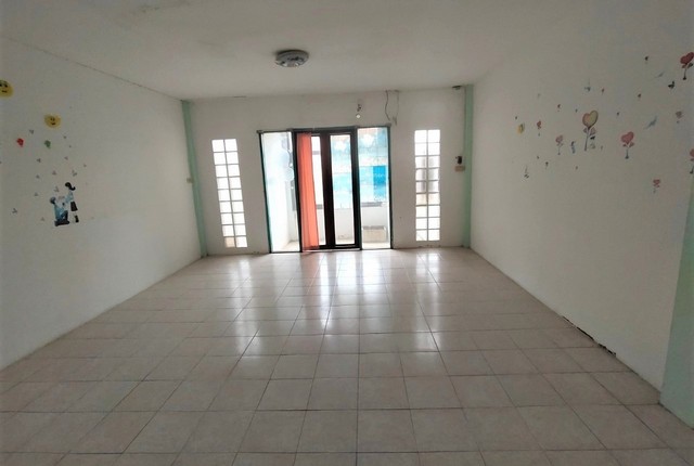 ขายอาคารพาณิชย์ใกล้ โรงพยาบาลสมุยอินเตอ อำเภอเกาะสมุย จังหวัดสุราษฎร์ธานี PKK04-04501