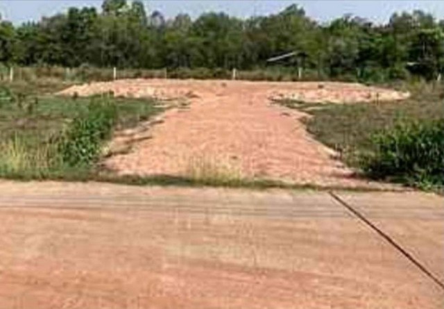 ขายที่ดิน 1 ไร่ ตรงข้ามศาลาชุมชนเนินหงส์ทอง  หลังโรงเรียนเซนต์ปอลหนองคาย อ.เมือง จ.หนองคาย  ZP070 