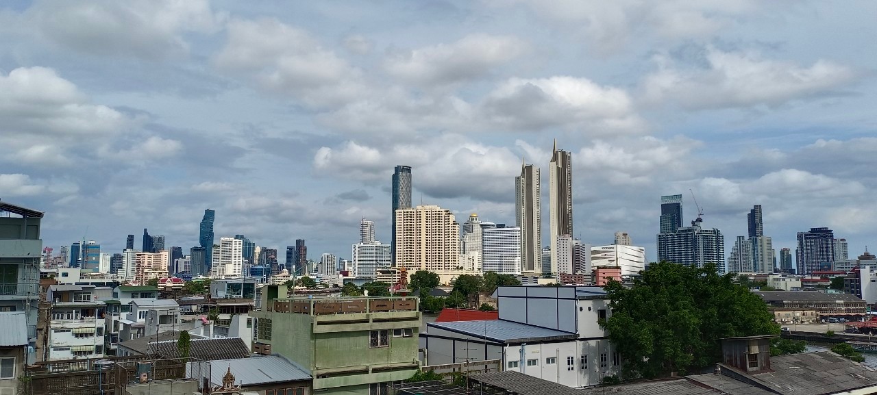 ขายถูกตึก 2 คูหา บนถนน ทรงวาด แหล่งธุรกิจ ทำเลดี พท . 54 ตร.ว