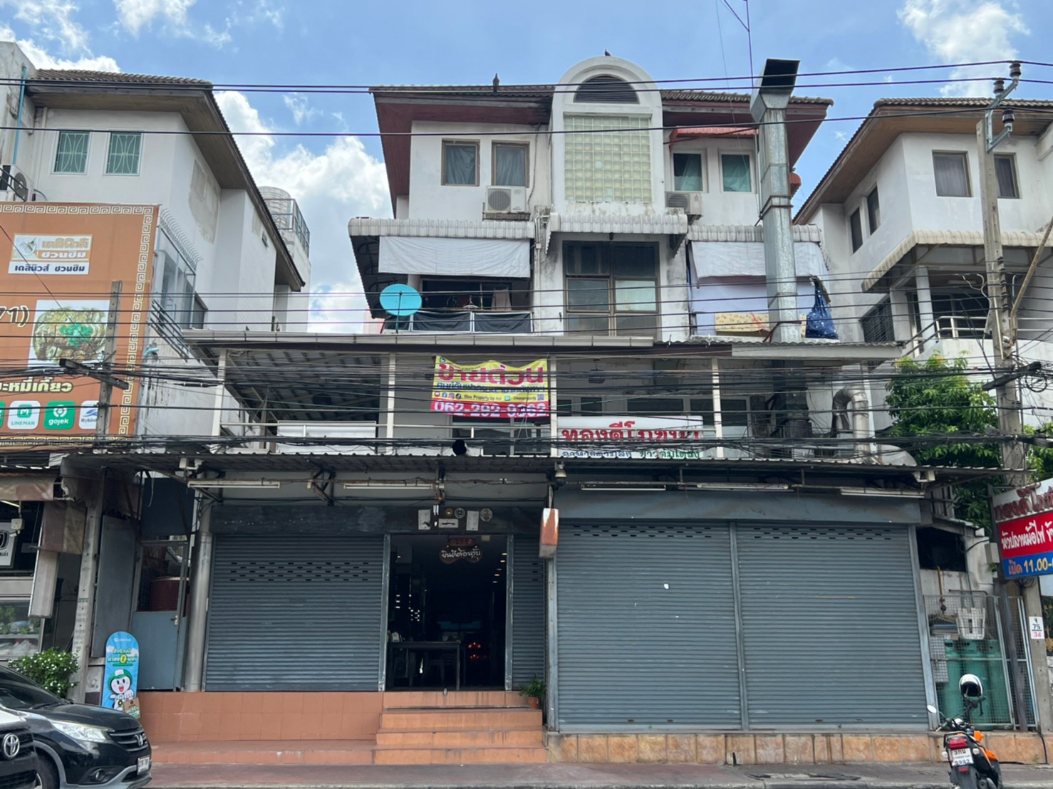  ขายตึกทำเลดีพร้อมกิจการและสูตรอาหาร ริมถนนศรีวรา ทาวน์อินทาวน์ อยู่ตรงข้ามเดอะซีน