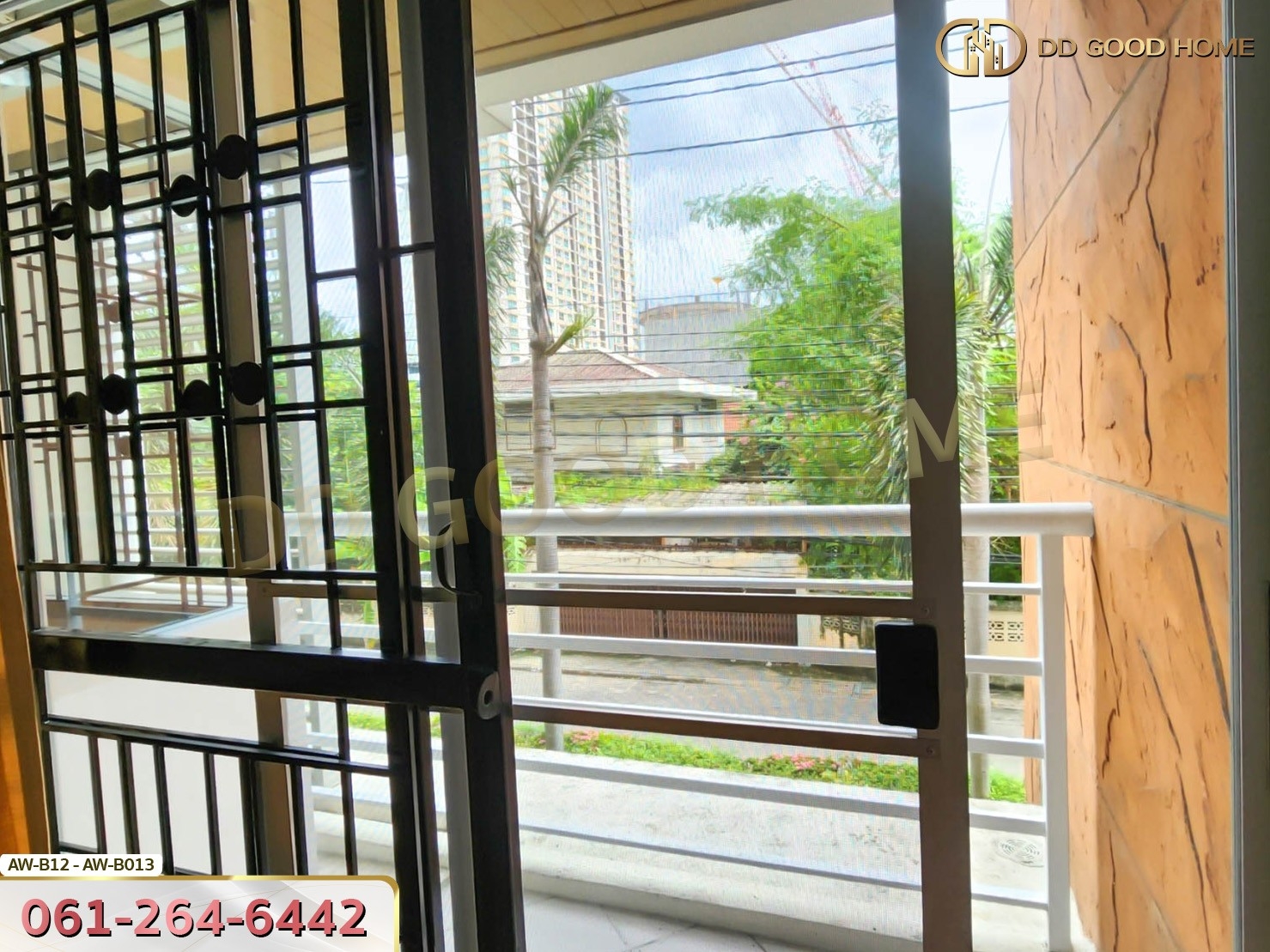 เดอะ ลิงค์ สุขุมวิท 50 ใกล้ BTS อ่อนนุช กรุงเทพฯ B12-B13
