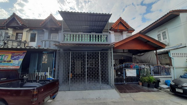 ขาย ทาวน์เฮ้าส์ หมู่บ้านพงษ์ศิริชัย4  หนองแขม มีระเบียงหน้าบ้าน   1.69 ล้านบาท 