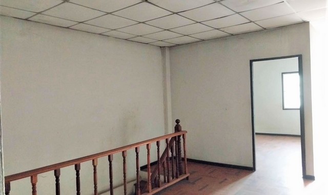 ขายอาคารพาณิชย์ใกล้ โรงพยาบาลกาญจนดิษฐ์ อำเภอกาญจนดิษฐ์ จังหวัดสุราษฎร์ธานี PKK04-04236