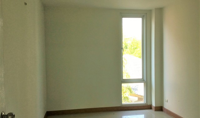 ขายอาคารพาณิชย์   หมู่บ้าน ไอ-สแควร์  นครราชสีมา (PKK04-05523)