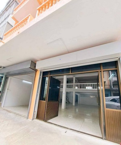 ให้เช่าอาคารพาณิชย์ 3.5 ชั้น เช่าอาคาร2คูหาตีทะลุมีดาดฟ้า ทำเลประชาอุทิศ28