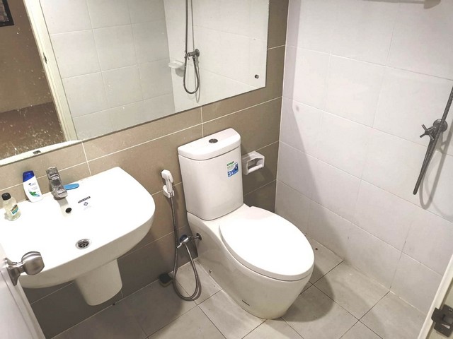 Townhome เดอะ คอนเนค 1 กิ่งแก้ว-สุวรรณภูมิ (กิ่งแก้ว 43) ขนาดพื้นที่ 83 SQ.WA 1 NGAN 0 ไร่ 3 ห้องนอน ใกล้ ใกล้แม็คโครบางพลี มหาวิทยาลัยรามคำแหงวิทยาเขตบางนา โรงพยาบาลจุฬารัตน์ 9 แอร์พอร์ต การเดินทางสะดวก โครงการอยู่ห่างจากสถานีแอร์พอร์ตเรลลิงก์สถานีลาดกระ