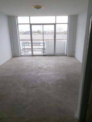 ให้เช่าอาคารพาณิชย์ 3 ชั้น ทำเลรามคำแหง104 บ้านเช่าโฮมออฟฟิศอยู่อาศัย