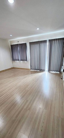 ให้เช่าทาวน์โฮม 3 ชั้น หมู่บ้านกรีนิชรามอินทรา76 ทำเลรามอินทรากม.12