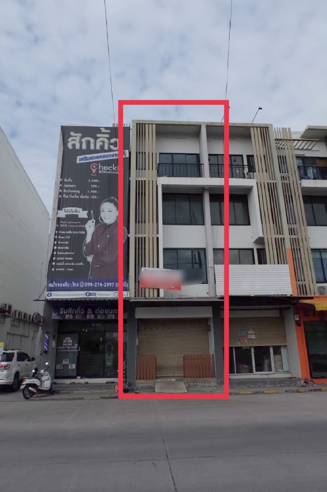 ให้เช่าอาคารพาณิชย์ 4 ชั้น เนื้อที่ 22.5 ตารางวา 4 ห้องน้ำ โครงการฟิฟธ์ อเวนิว หน้านิคมอุตสาหกรรมลาดกระบัง ทำเป็นโฮมออฟฟิศได้