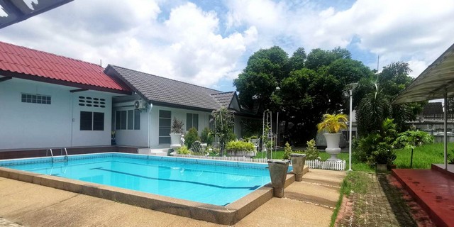 บ้าน ด่วน.. ขายถูกมาก 13500000 บาท 2นอน2BR 983 ตรว. ใกล้กับ ใกล้โรงพยาบาลสินแพทย์รามอินทรา โรงพยาบาลอินทรารัตน์ โรงพยาบาลพญาไทนวมินทร์ สนามกอล์ฟปัญญาอินทรา ราคาดี