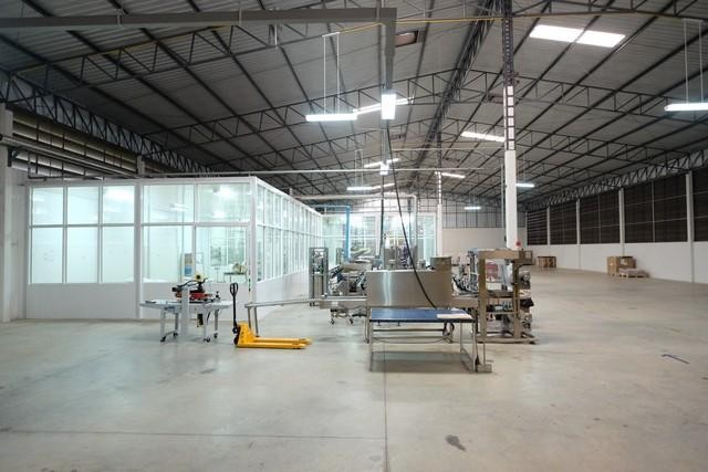 PB3430 ขายโรงงานมีใบ รง.4 และ อ.2 (อย.) ย่านพนัสนิคม ชลบุรี พร้อมดำเนินกิจการทันที เป็นโรงงานผลิตเครื่องดื่มชูกำลังบรรจุกระป๋องสำหรับส่งออก 