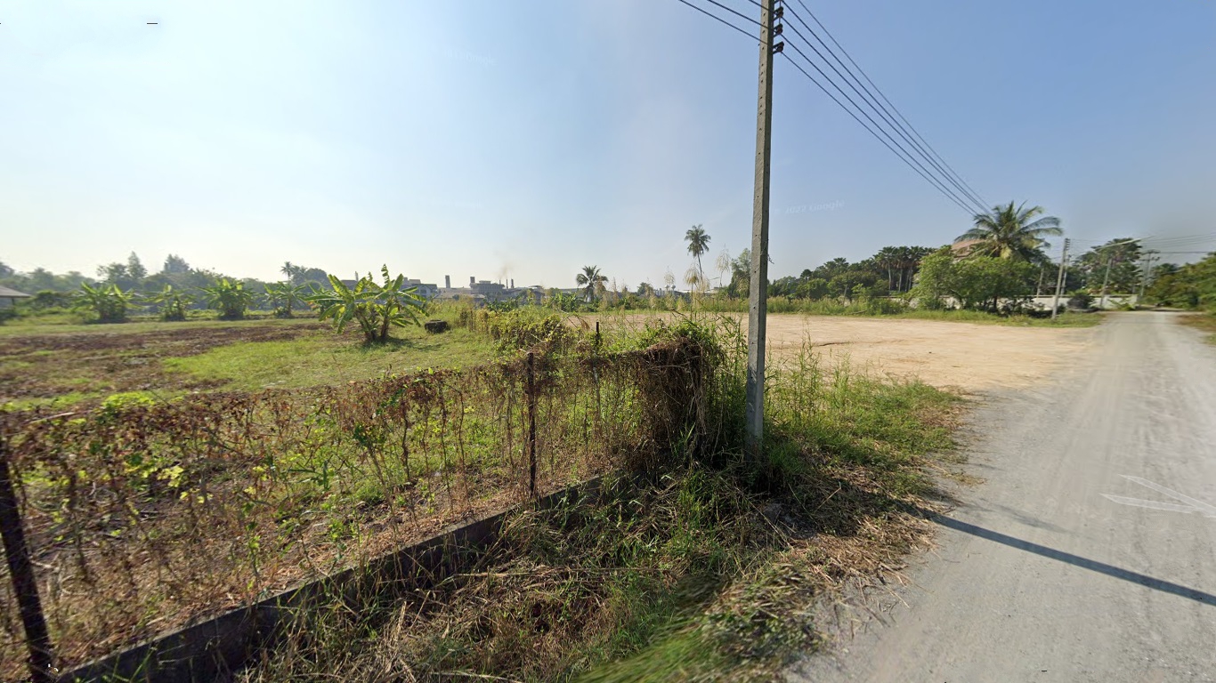ที่ดิน - 558 Square Wah  ใกล้กับ โรงพยาบาลวัดไร่ขิง วัดไร่ขิง บ้านวังพรม เข้าออกได้หลายทาง ติดแม่น้ำท่าจีน
