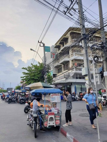 ให้เช่าอาคารพาณิชย์ 3.5 ชั้น สะแกงาม35/3บางขุนเทียน