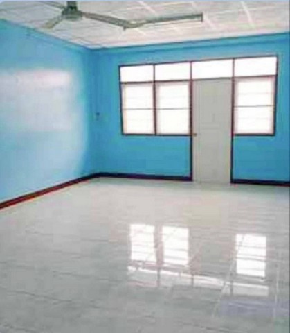 ให้เช่าอาคารพาณิชย์ 4.5 ชั้น ทำเลมีนบุรีซอยสีหบุรานุกิจ4