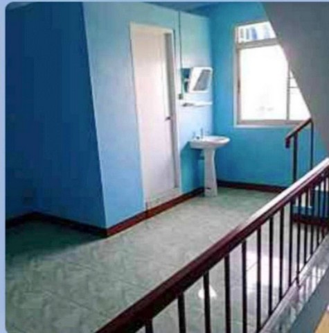 ให้เช่าอาคารพาณิชย์ 4.5 ชั้น ทำเลมีนบุรีซอยสีหบุรานุกิจ4